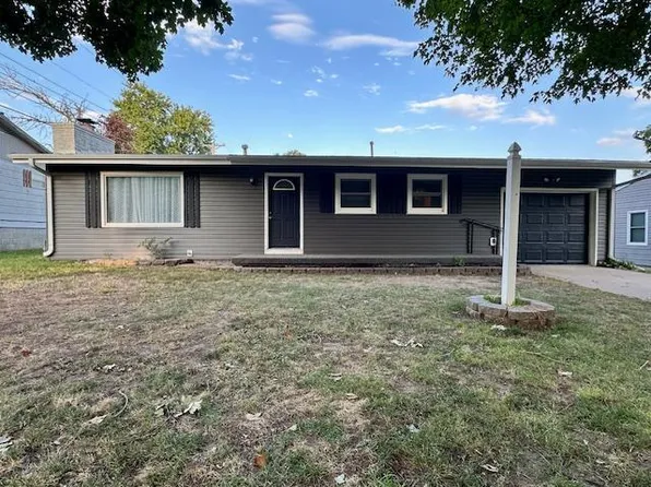 1235 Robertson Avenue, Carthage, MO 64836