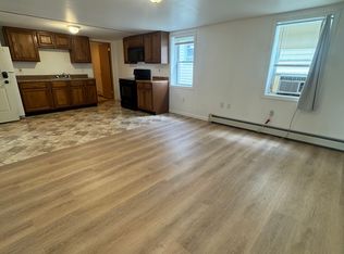 168 Suffolk St #2, Lowell, MA 01854