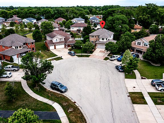 3rd image of 8053 W Duane Dr