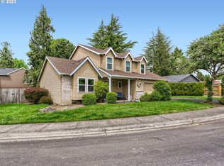 454 SW Seminole Dr, Aloha, OR 97006