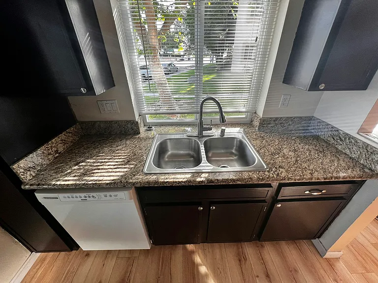 Sink kitchen