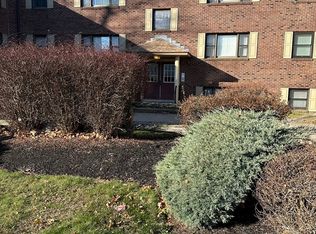 135 Vale St APT 5, Fall River, MA 02724