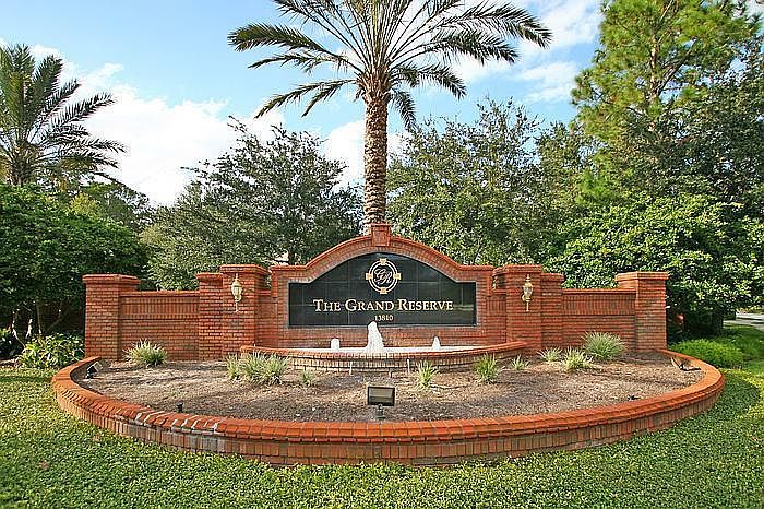 1st image of 13810 Sutton Park Dr N APT 1025