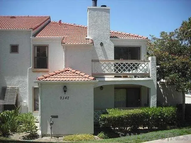 9342 Twin Trails Dr #201 — Photo 2