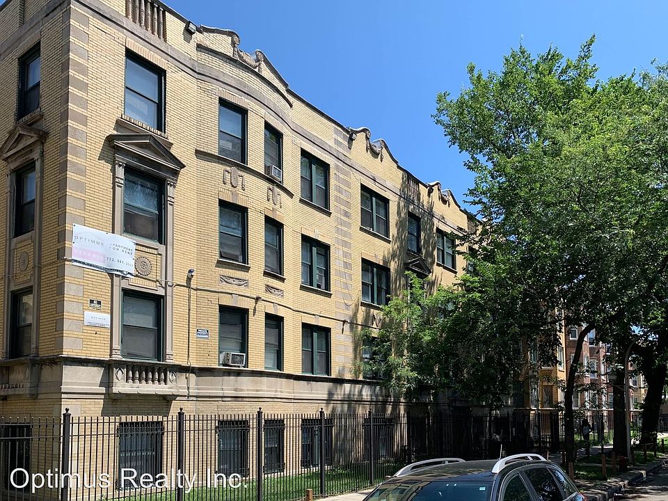 1st image of 4834-50 W Adams #302