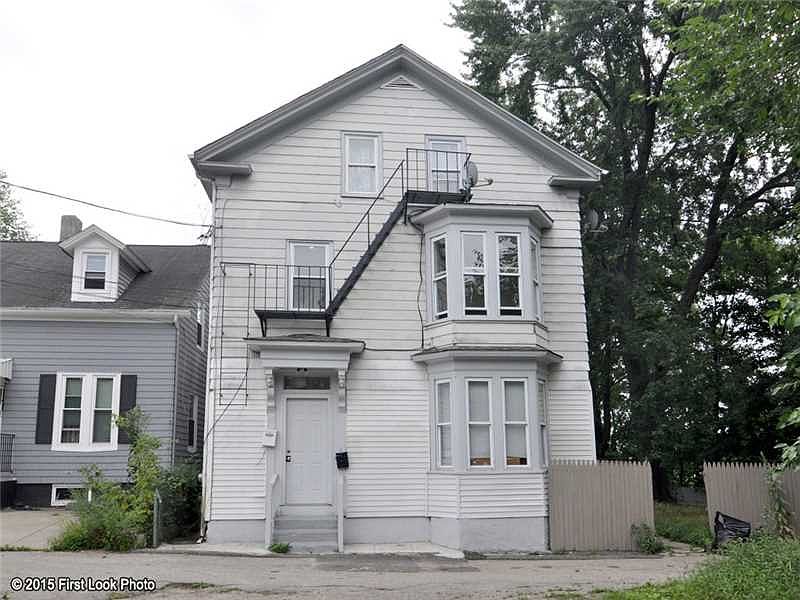 2nd image of 22 Owen St