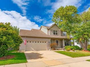 900 N Madison St, Waunakee, WI 53597