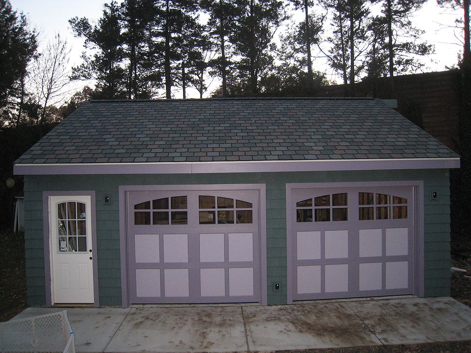 Detached Garage