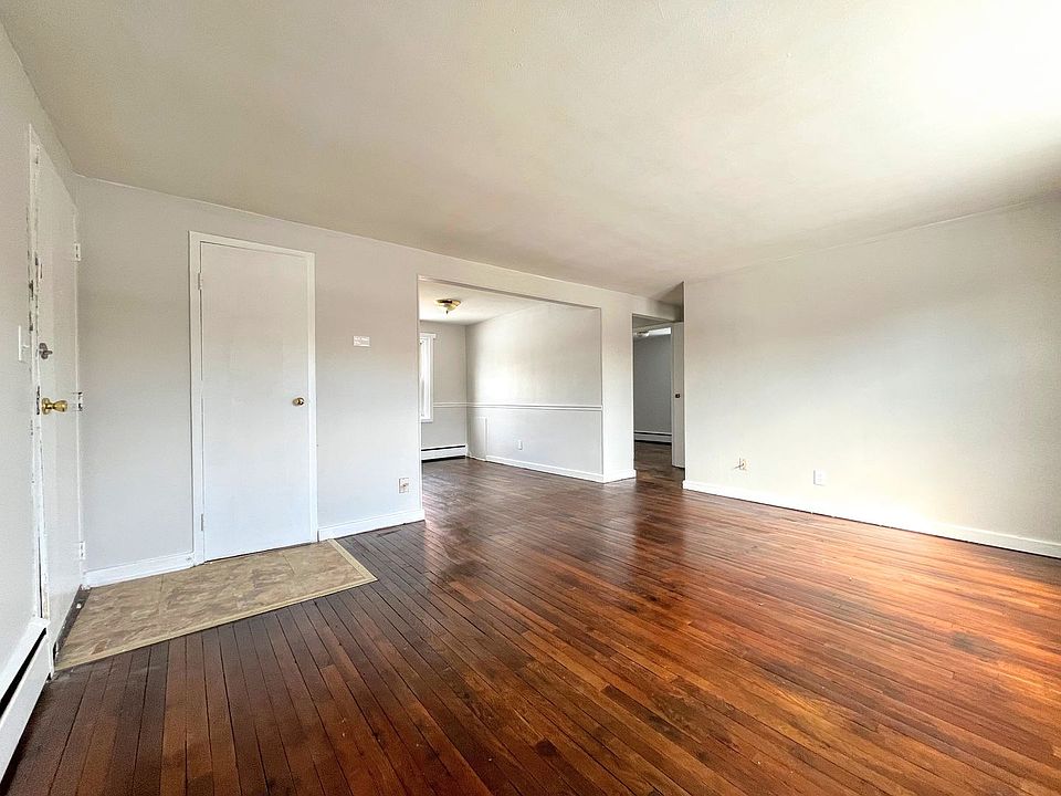 1st image of 48 Linda Dr APT 4