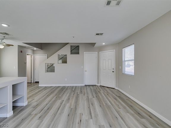 5th image of 3231 Ocean Spray Ct