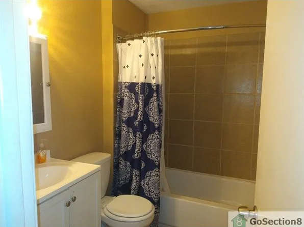 3222 Lockridge St, Kansas City, MO 64128