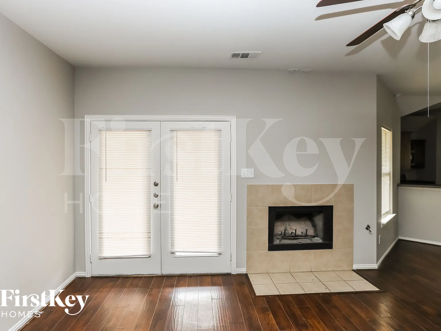 4 bed, 2.0 bath, 1690 sqft, $2,350 — Photo 3
