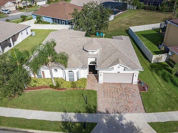 4th image of 1388 Tipperary Dr