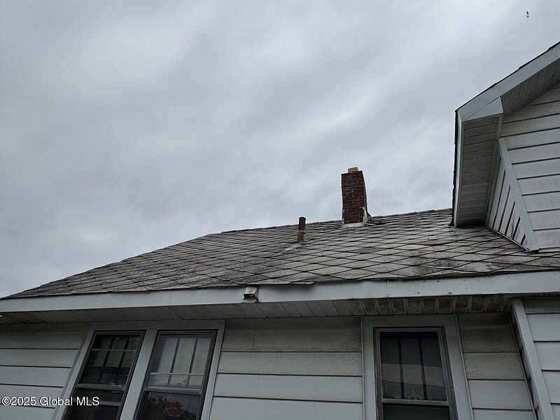 4th image of 809 Altamont Avenue