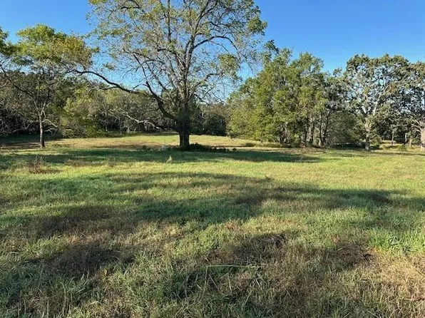 000 County Road 2300, Pomona, MO 65789