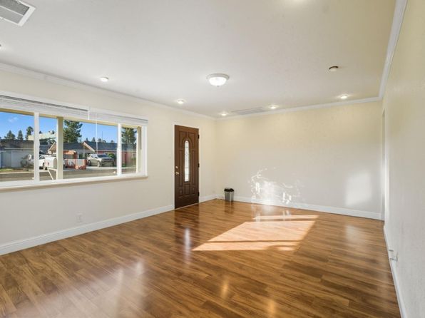 (undisclosed Address)