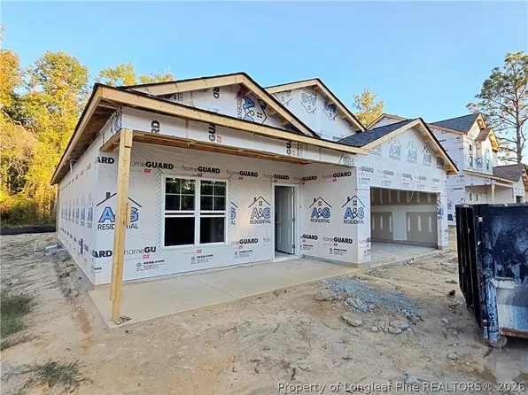 932 Stevens St, Raeford, NC 28376