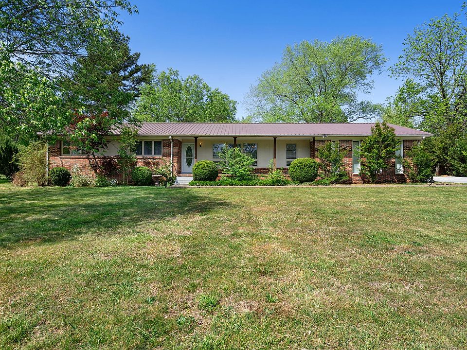 1st image of 903 Mead Dr