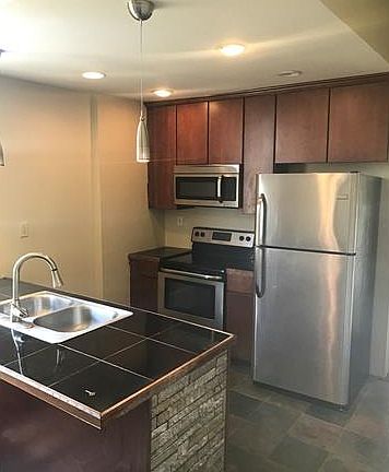 5th image of 2528 Jena St