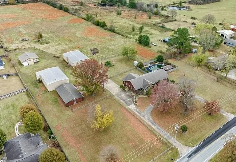4657 Butterfield Coach Rd — Photo 1