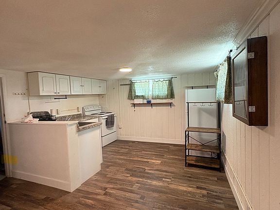 3rd image of 503 Cook Ave #B