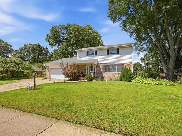 933 E David Rd, Dayton, OH 45429