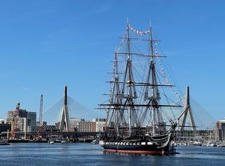 197 8th St APT 227, Charlestown, MA 02129