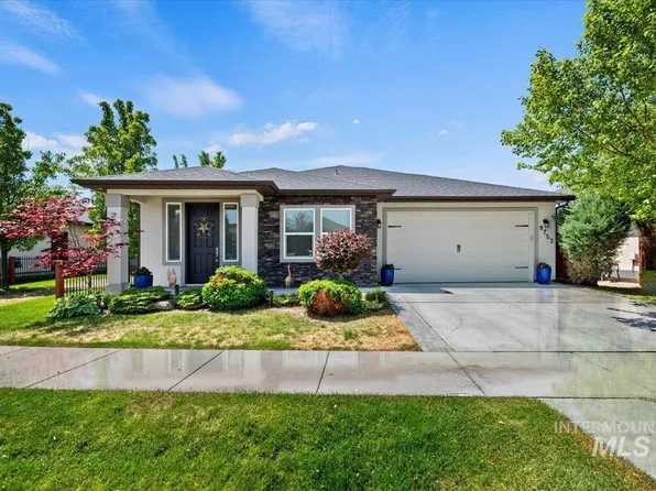 9753 W Wildbranch Dr, Star, ID 83669