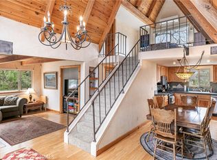 860 Talisman Ln, Lake Arrowhead, CA 92352