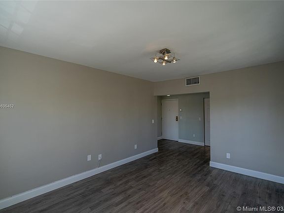 2nd image of 700 Euclid Ave #3
