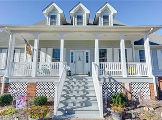 90 Otter Cv, Deltaville, VA 23043