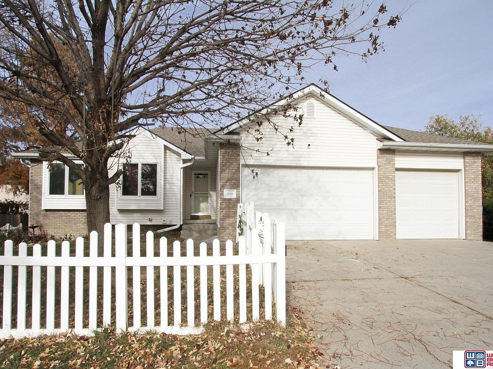 1st image of 1840 Chloe Ln
