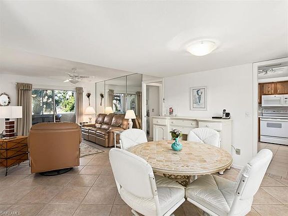 3rd image of 921 Seagrape Dr Unit 208B