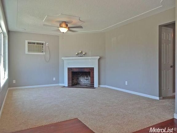 2nd image of 1221 Browning Dr