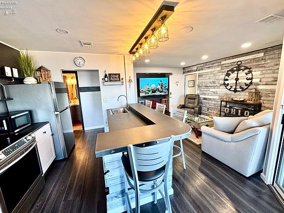 3rd image of 274 Clinton Reef Dr Unit 274