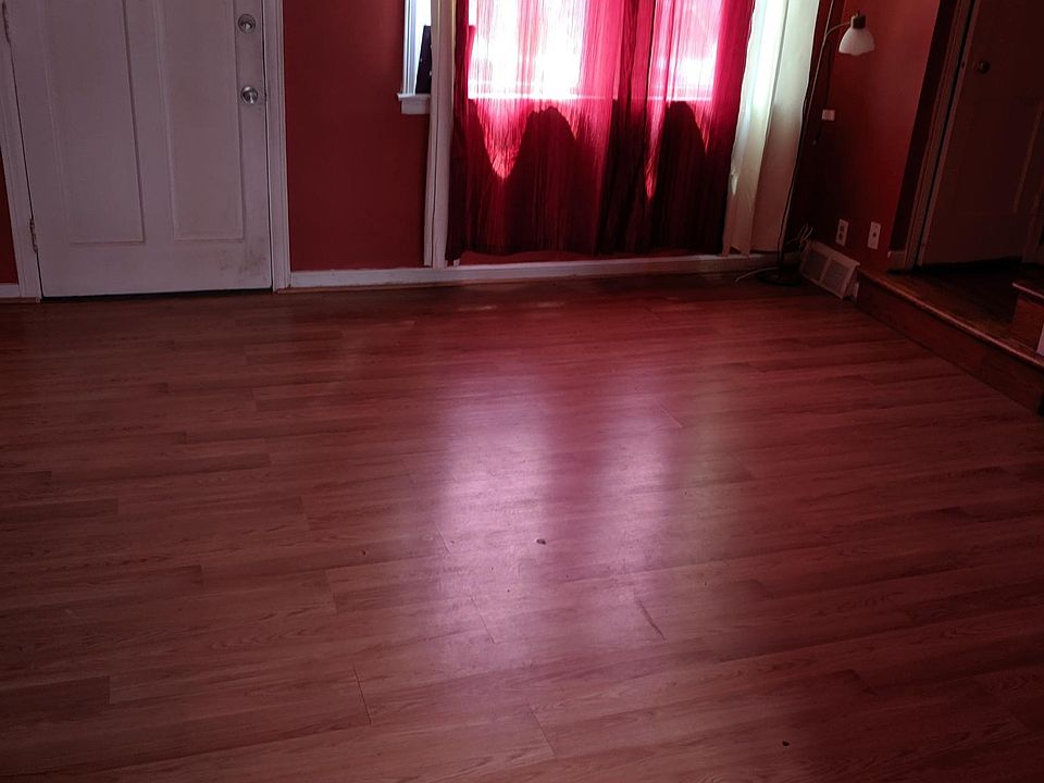1st image of 611 E Annsbury St