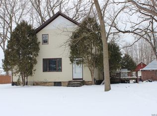 7216 Schultz Rd, North Tonawanda, NY 14120