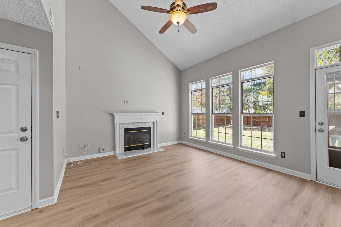 next background image