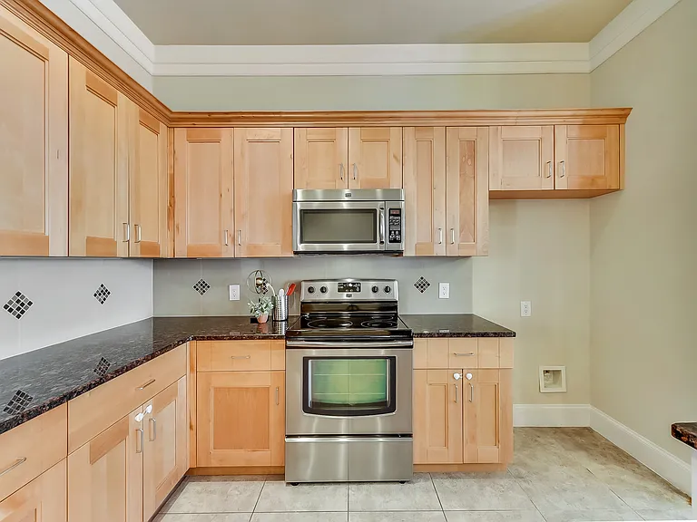 5956 Lewis St — Photo 8