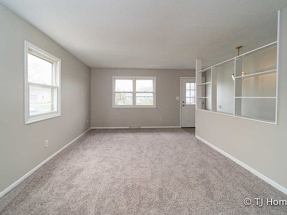 4th image of 3543/3545 Wedgewood Dr SW