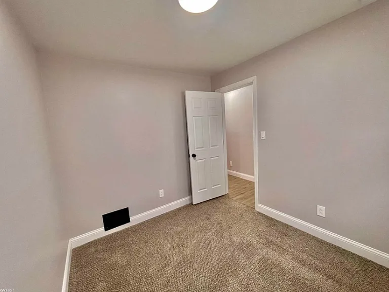 1194 South St — Photo 16