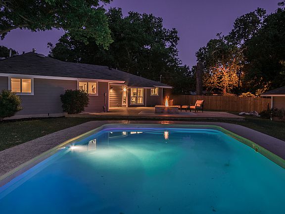 4th image of 6008 Dunbury Dr