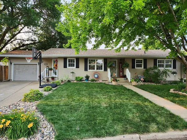 600 E 18th St, Yankton, SD 57078