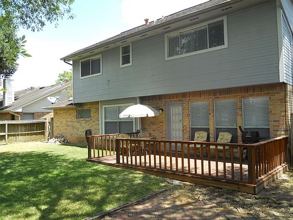 4th image of 3110 Lazy Brook Dr