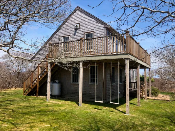 9 Sandsbury Rd, Nantucket, MA 02554
