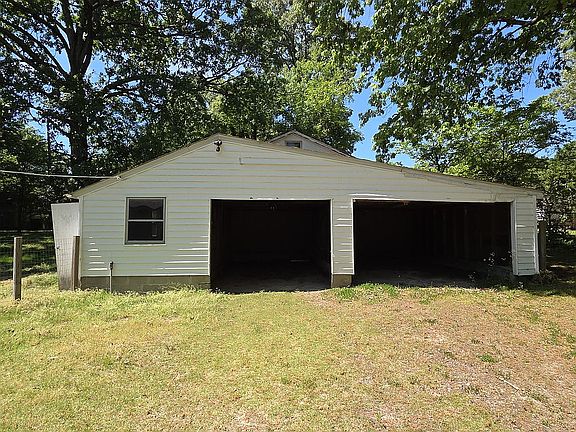 3rd image of 421 S Ridge St