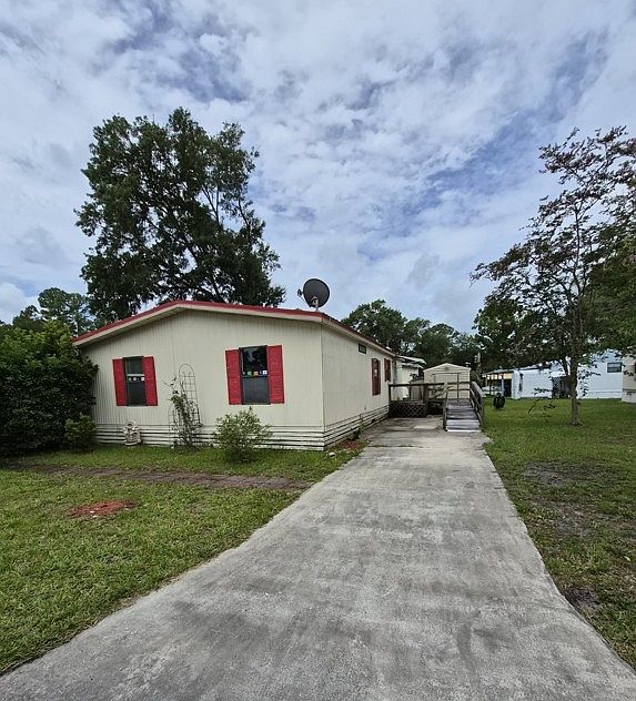1st image of 711 Cross Park Dr