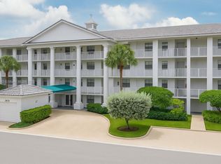 3826 Whitehall Dr APT 405, West Palm Beach, FL 33401