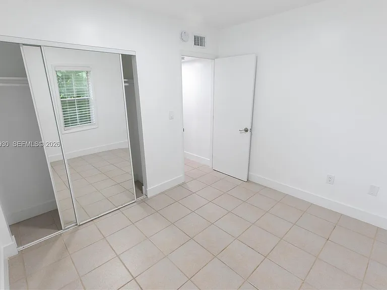 3445 Franklin Ave #A — Photo 7