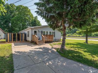 943 Cherry St, Monroe, MI 48161